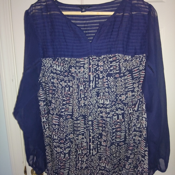 EUC Plus Size Lucky Brand Mixed Media Navy Abstract Print Blouse - Size 2X - Picture 3 of 11